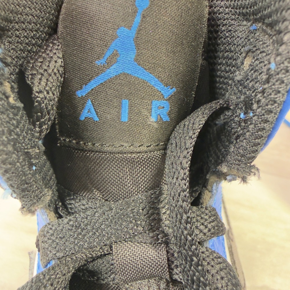 Nike Air Jordan 1 Retro Rare Air Soar Blue Hyper Royal Boys Size 6.5Y Sneakers - Picture 8 of 11